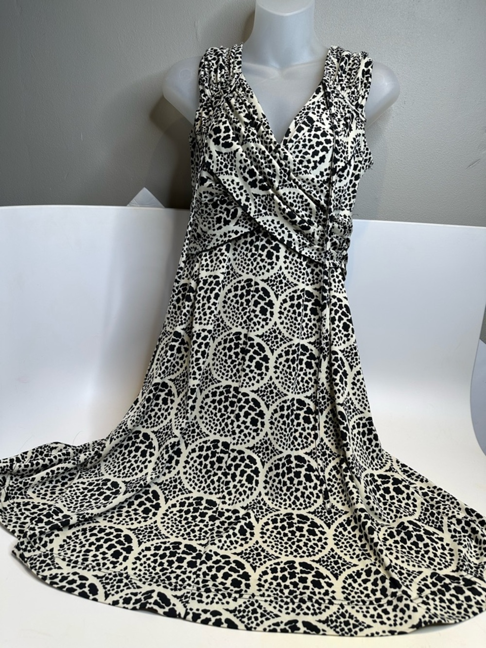 jonathan martin Black and White Sleeveless Maxi Wrap Dress